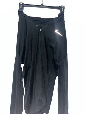Nike Black Women's Long-Sleeve Athletic Zip Pullover